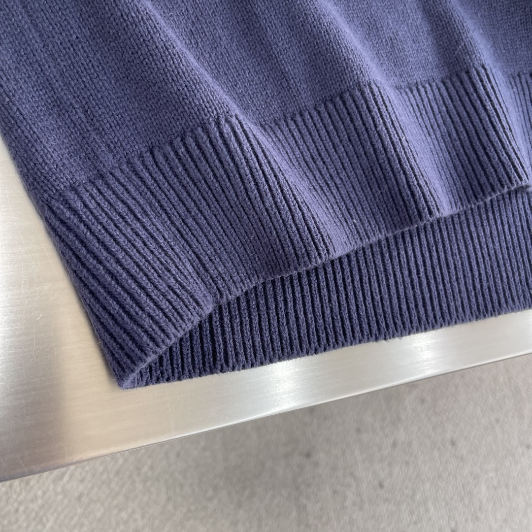 -Stone Island 2025秋冬系列休闲毛衣码数：M-3XL 微阔版型臂袖经典罗盘章仔 经典百搭