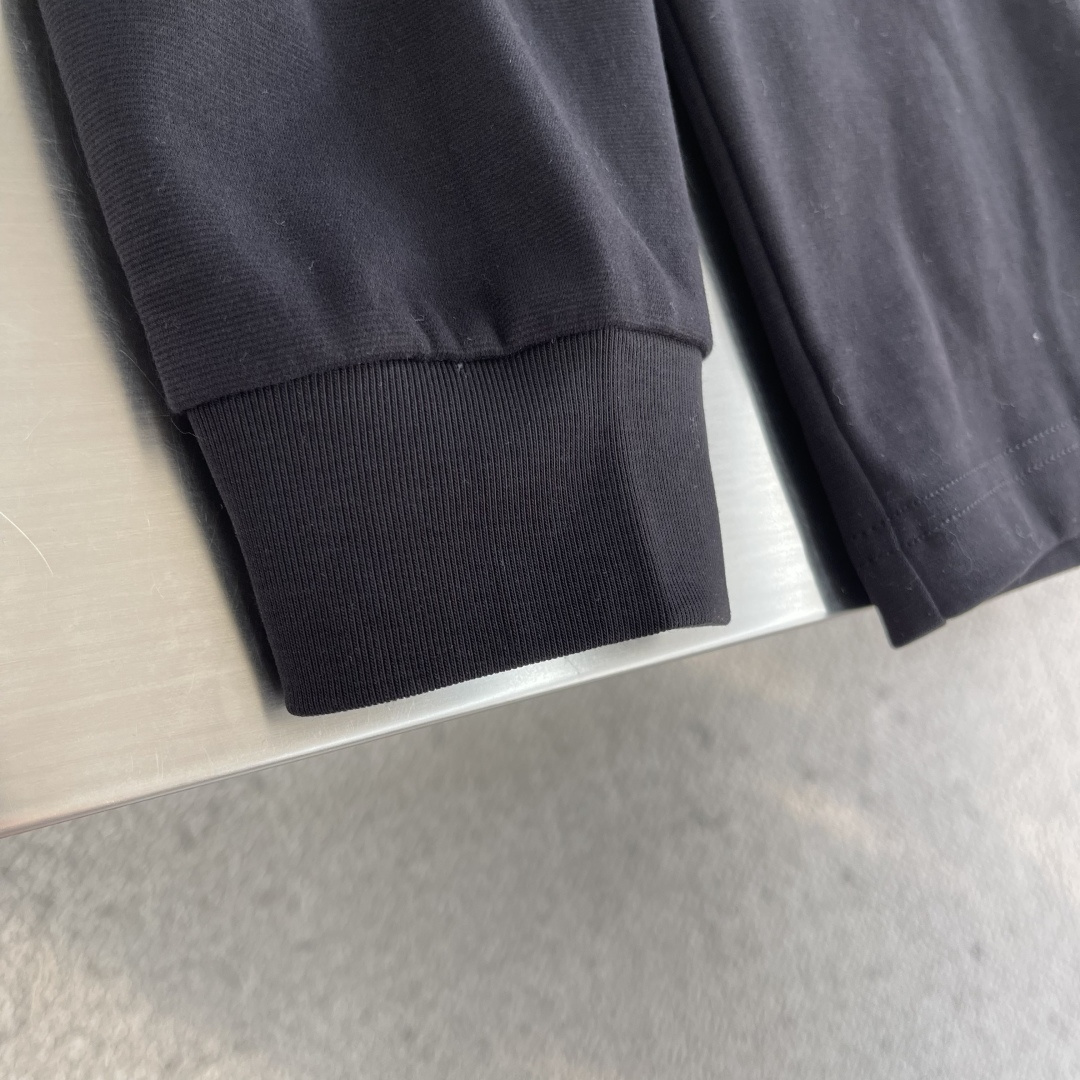 -BBR 2025秋冬系列休闲长袖T恤码数：M-5XL 微阔版型潮流罗马磨毛。面料表面刷毛做磨毛工艺与特