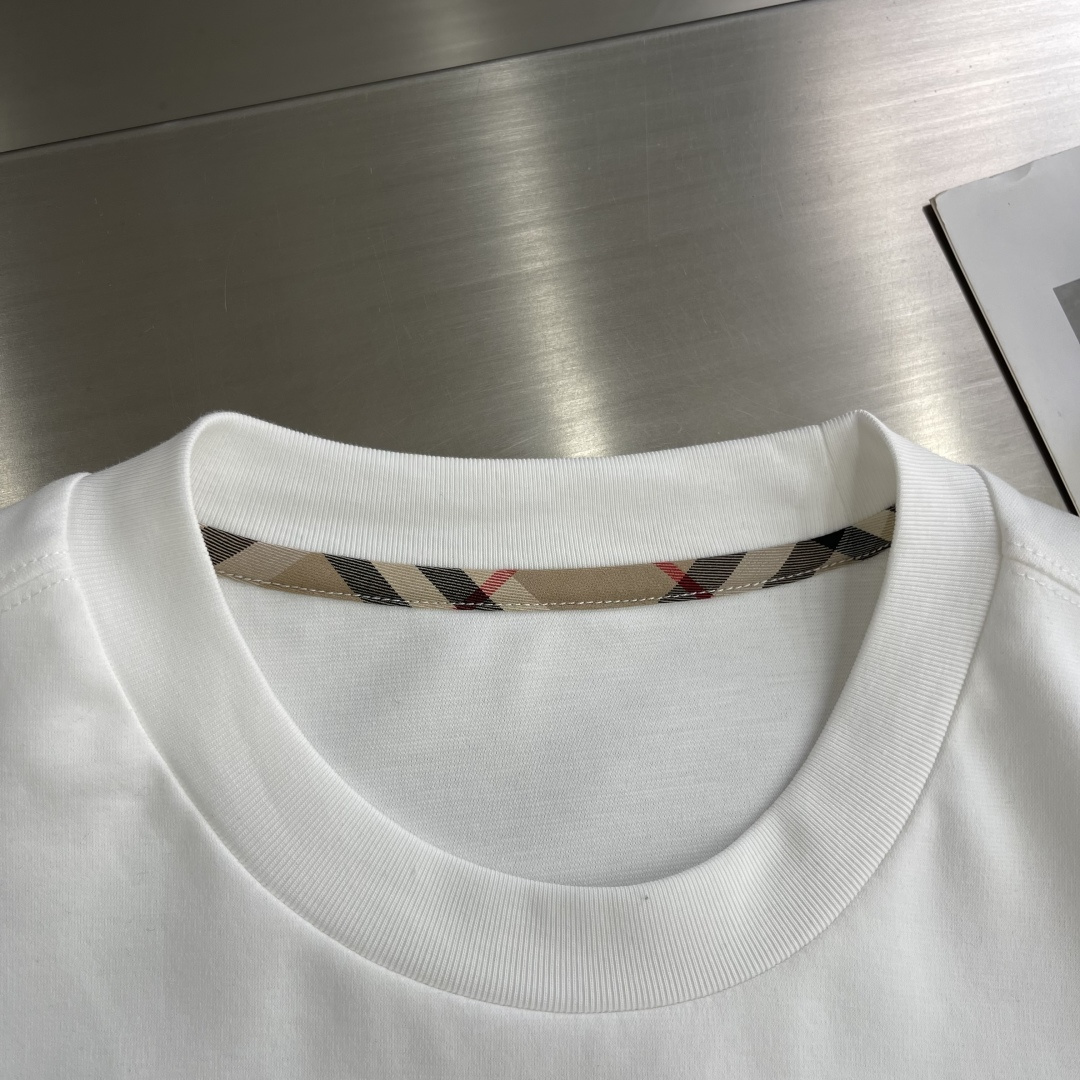 -BBR 2025秋冬系列休闲长袖T恤码数：M-5XL 微阔版型潮流罗马磨毛。面料表面刷毛做磨毛工艺与特