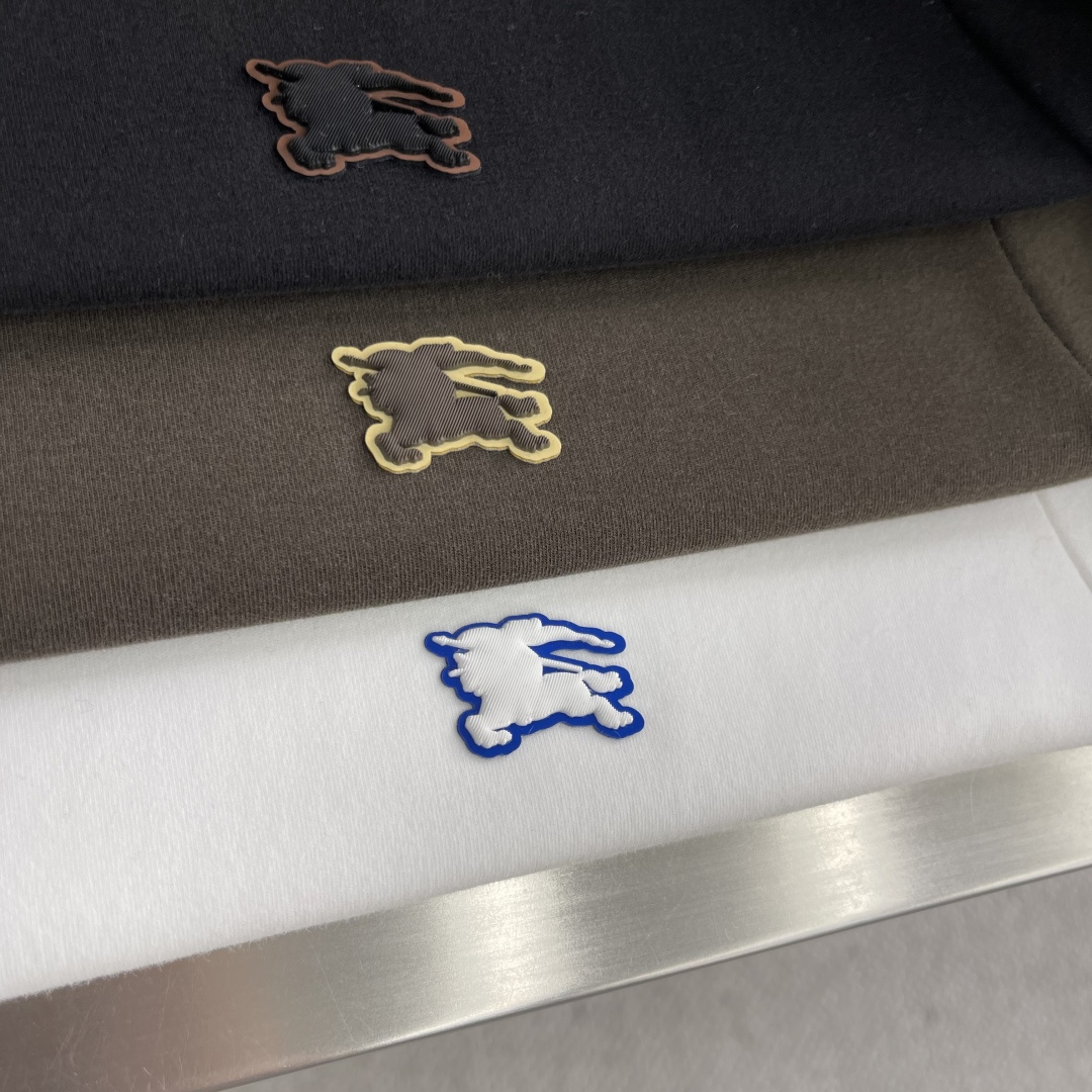 -BBR 2025秋冬系列短袖T恤码数：M-5XL 常规版型抗菌保暖棉。面料布面细腻，延展性强，光泽度好