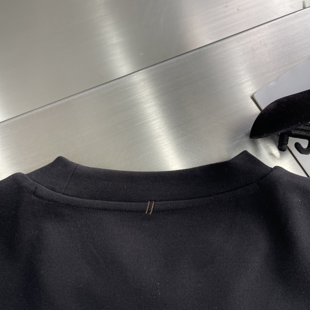 -BBR 2025秋冬系列短袖T恤码数：M-5XL 常规版型抗菌保暖棉。面料布面细腻，延展性强，光泽度好