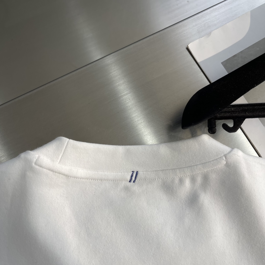 -BBR 2025秋冬系列短袖T恤码数：M-5XL 常规版型抗菌保暖棉。面料布面细腻，延展性强，光泽度好