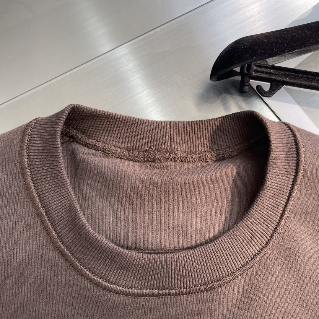 -Stone Island 2025秋冬系列休闲圆领卫衣码数：M-5XL 微阔版型轻量棉感卫衣。石头家同