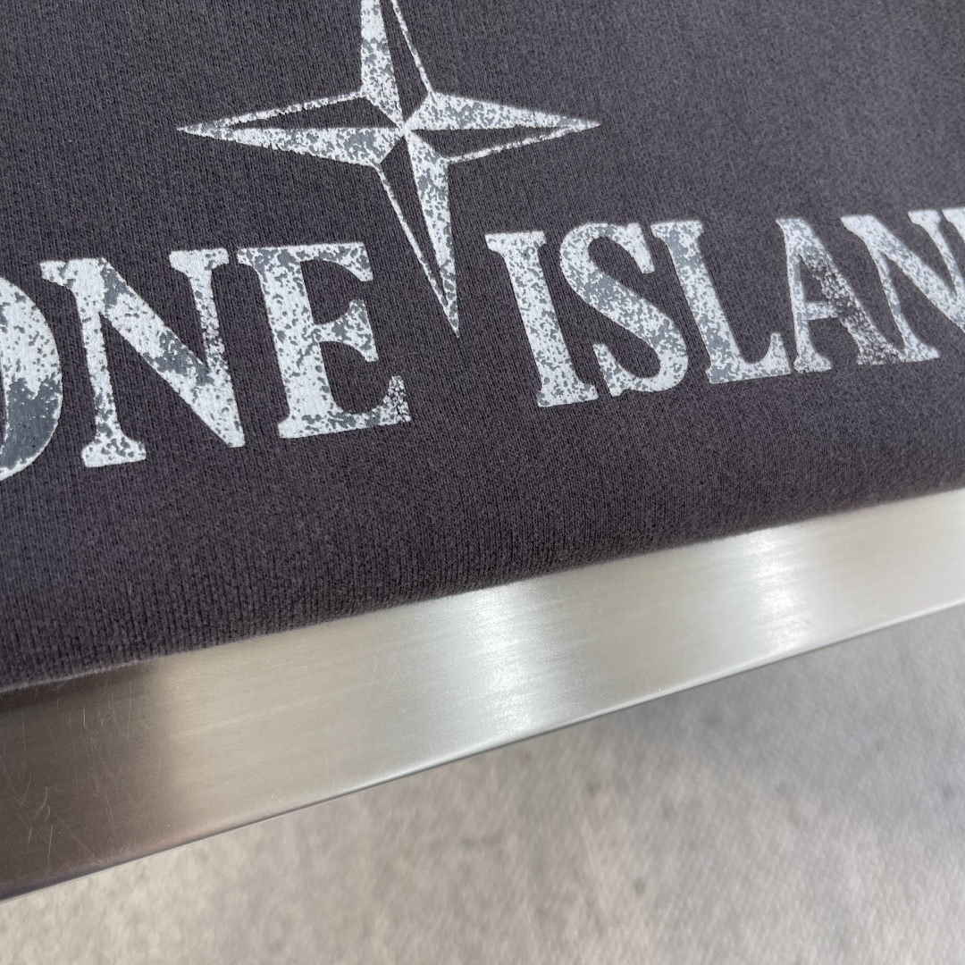 -Stone Island 2025秋冬系列休闲圆领卫衣码数：M-5XL 微阔版型轻量棉感卫衣。石头家同
