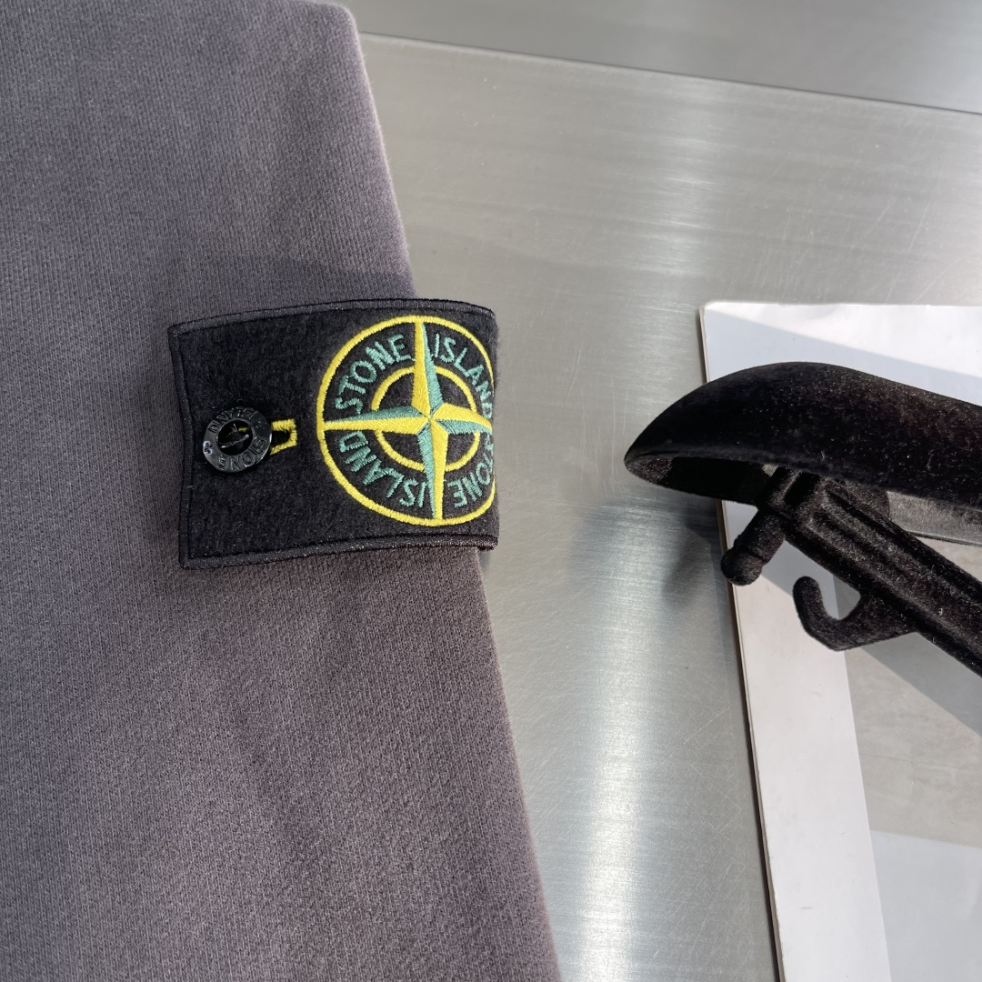 -Stone Island 2025秋冬系列休闲圆领卫衣码数：M-5XL 微阔版型轻量棉感卫衣。石头家同