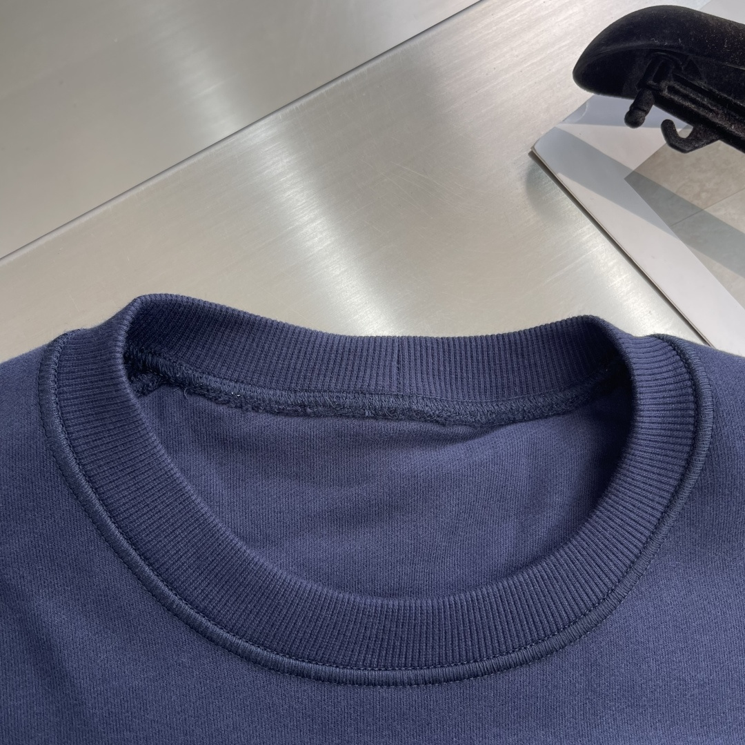 -Stone Island 2025秋冬系列休闲圆领卫衣码数：M-5XL 微阔版型轻量棉感卫衣。石头家同