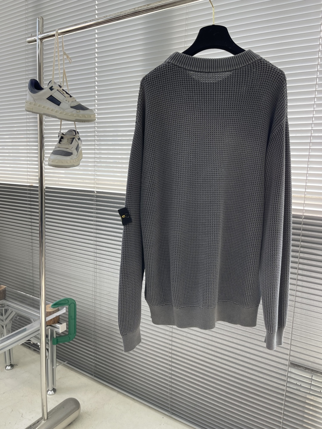 -Stone Island 2025秋冬系列休闲毛衣码数：M-3XL 微阔版型臂袖经典罗盘章仔 经典百搭