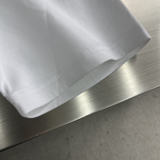 -PRAD 太空棉标识细节T恤。 面料质感很好,版型俱佳。 尺码:S-XXL 肩宽 43 44 45 46 47 -PRAD 太空棉标识细节T恤。 面料质感很好,版型俱佳。 尺码:S-XXL 肩宽 43 44 45 46 47
