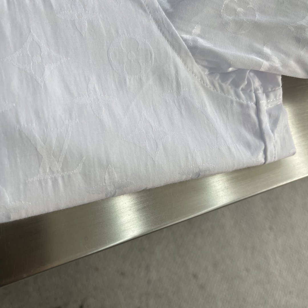 -驴家 25ss新款满印白色衬衫 高版本 码数：S.M.L.XL衣长7576.5 78 79.5胸围 1