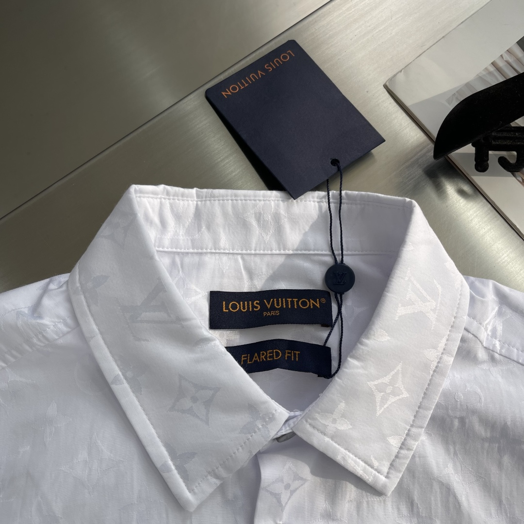 -驴家 25ss新款满印白色衬衫 高版本 码数：S.M.L.XL衣长7576.5 78 79.5胸围 1