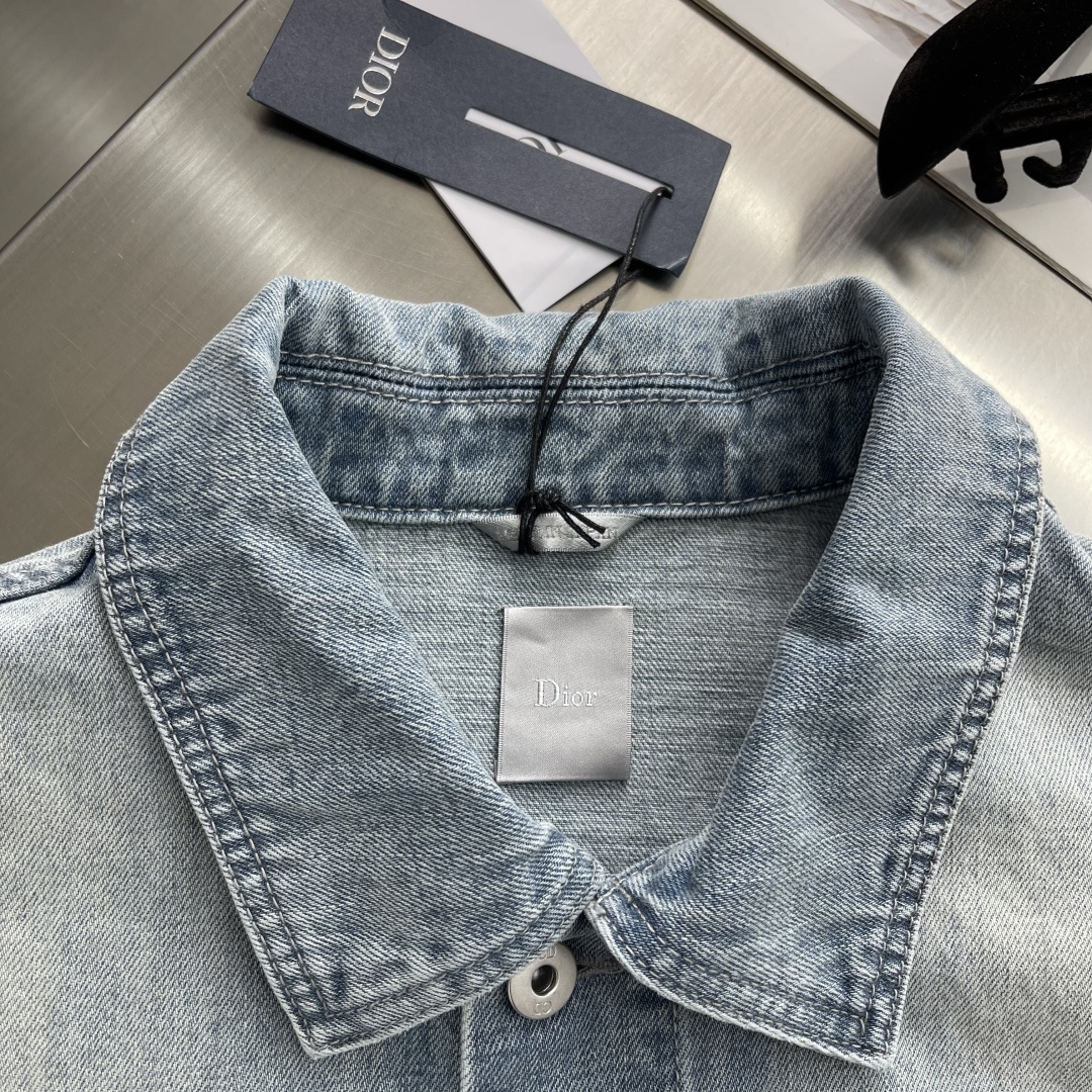 -Dio 25ss新款CD新款水洗拼接刺绣牛仔外套 定制石磨水洗棉质丹宁牛仔布面料重度洗水磨白工艺，定制