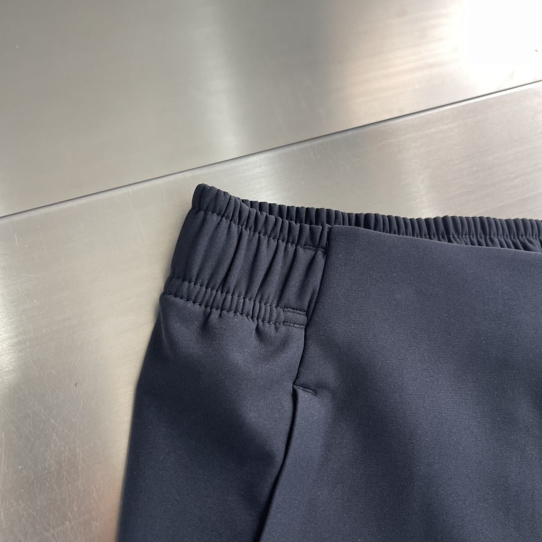 -迪桑特 训练运动健身男士保暖复合加绒梭织运动长裤，保暖弹力穿着舒适，科技面料爆款延续全天候传奇保暖防风