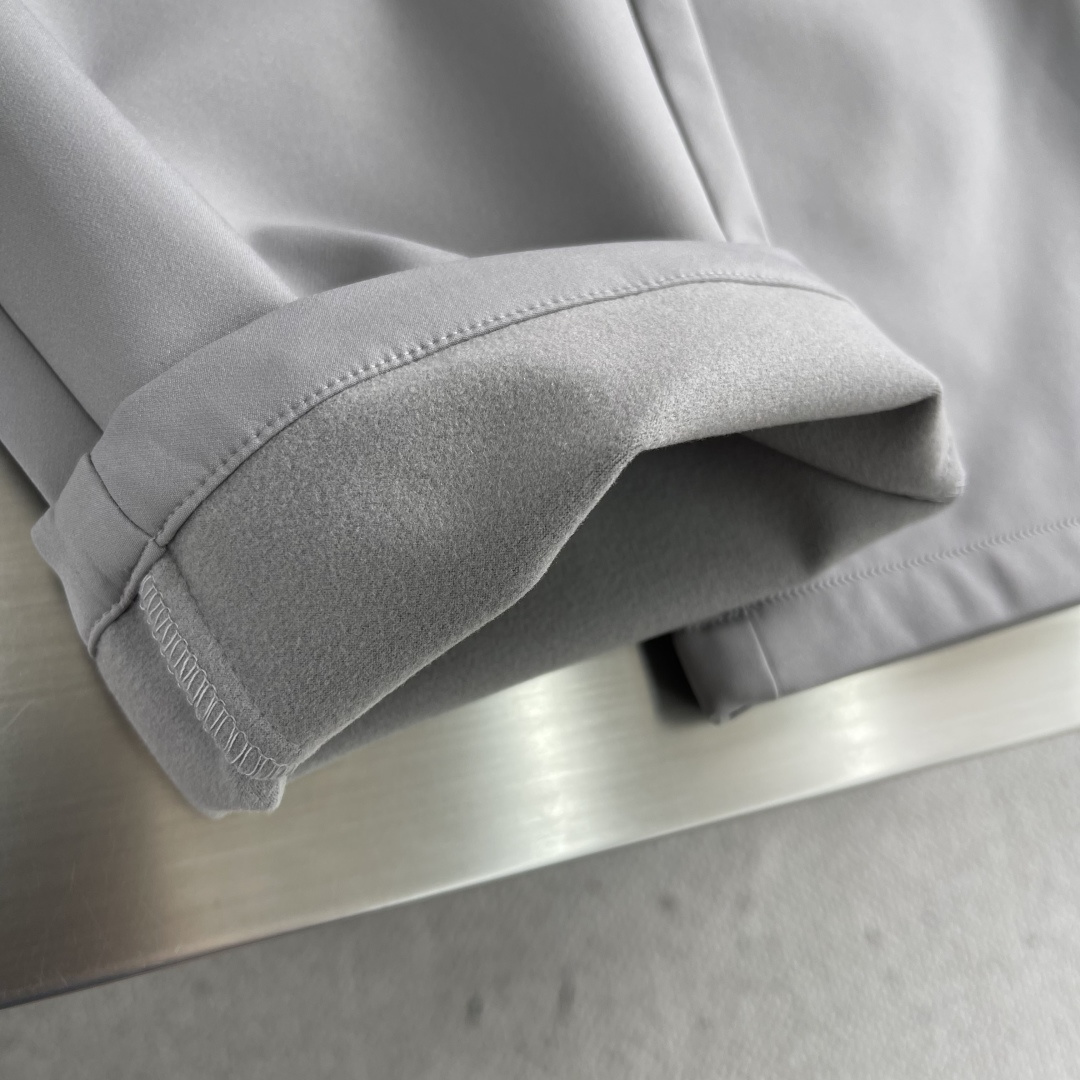 -迪桑特 训练运动健身男士保暖复合加绒梭织运动长裤，保暖弹力穿着舒适，科技面料爆款延续全天候传奇保暖防风