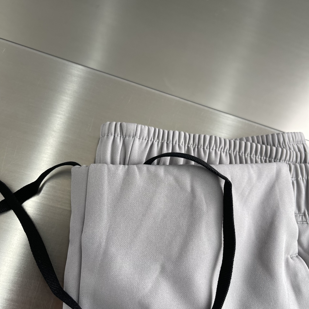 -迪桑特 训练运动健身男士保暖复合加绒梭织运动长裤，保暖弹力穿着舒适，科技面料爆款延续全天候传奇保暖防风