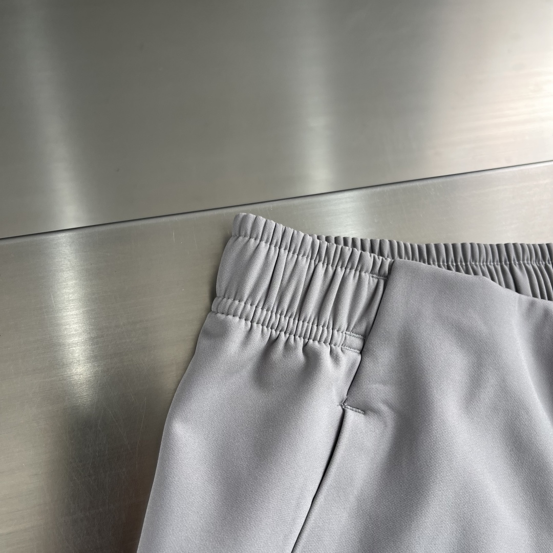 -迪桑特 训练运动健身男士保暖复合加绒梭织运动长裤，保暖弹力穿着舒适，科技面料爆款延续全天候传奇保暖防风