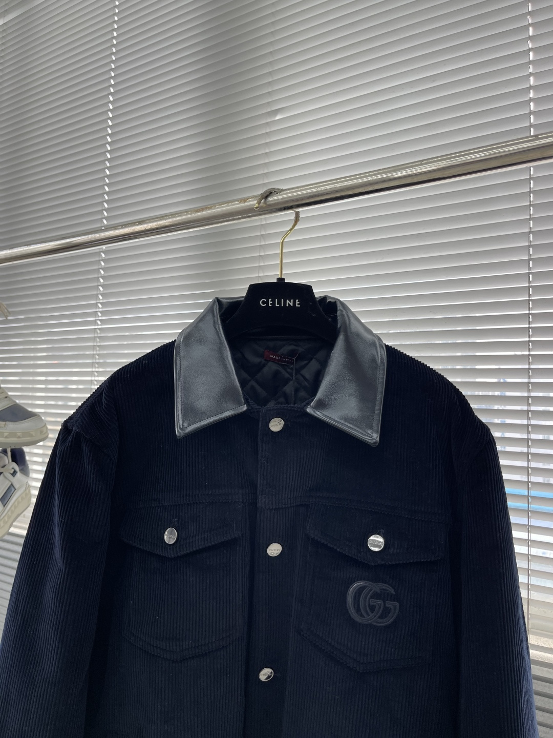 -GUCC 25ss新款夹克外套 多口袋胸前饰有经典字母标志 高版本 男女同款码数：46.48.50.5