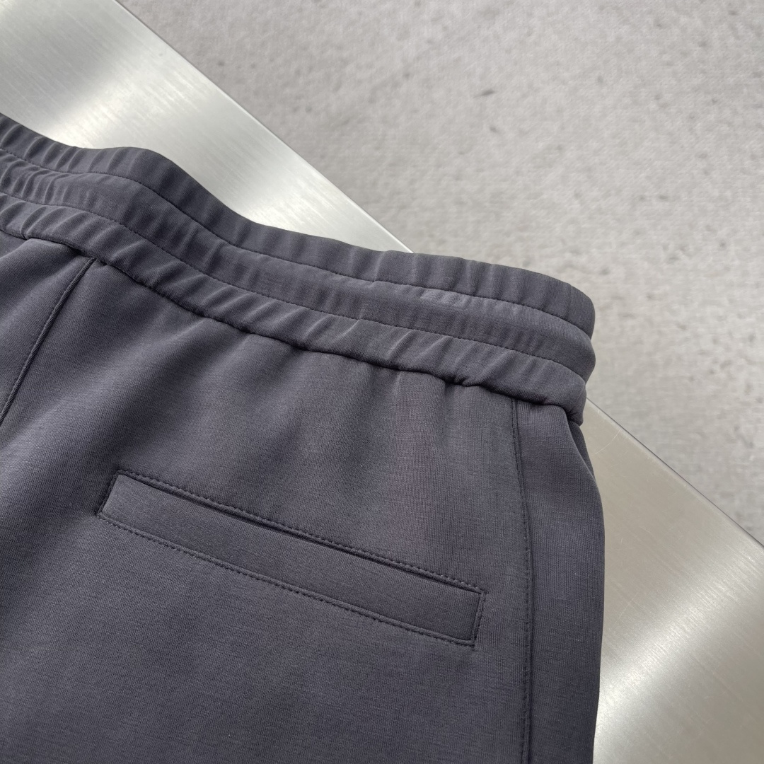 -PRAD 男士休闲裤👍 最新款上身版型无敌正！绝对可以闭眼收的一款此款裤子非常百搭，弹力腰围,日常上班