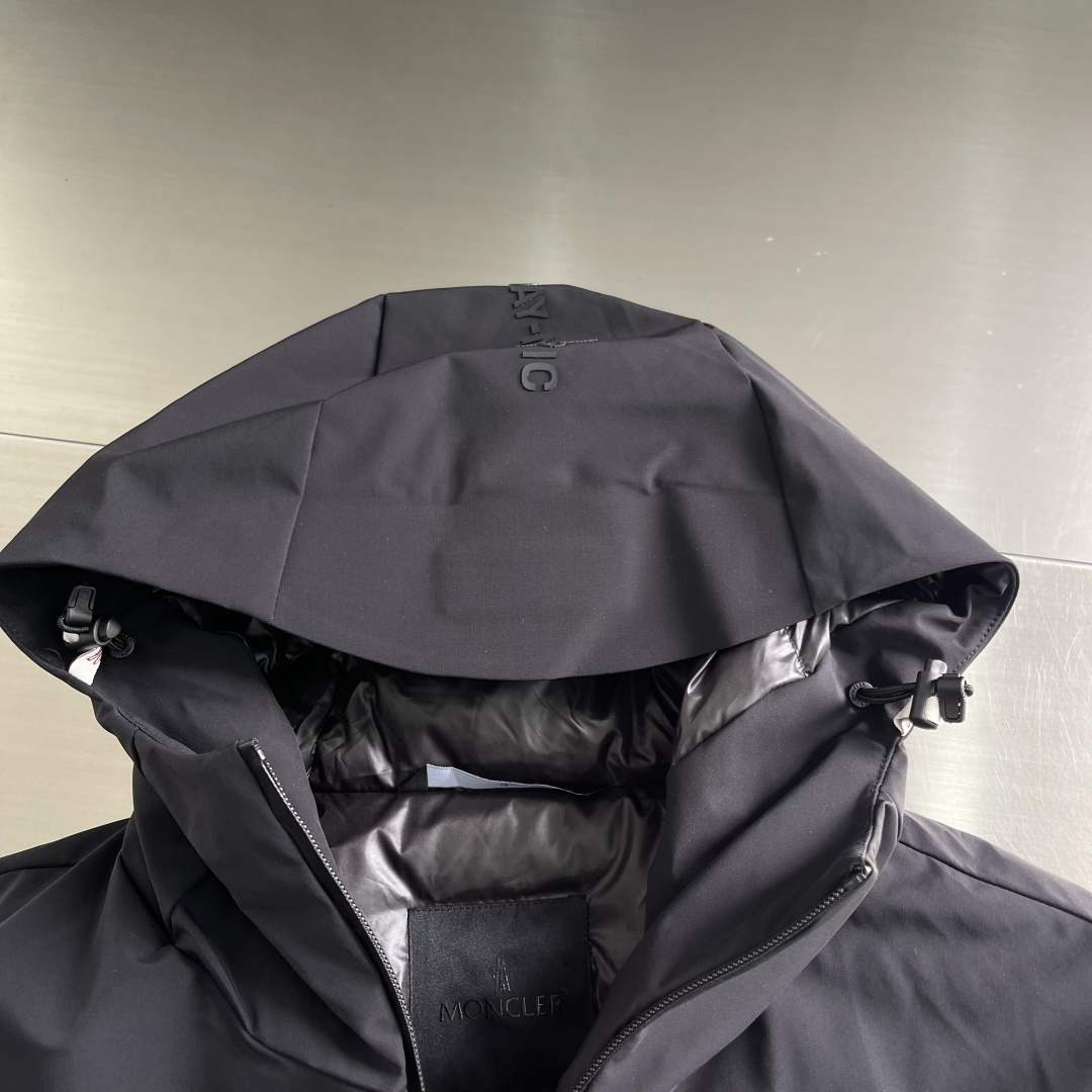 -2025秋冬新款Mon Grenble系列男士压胶滑雪羽绒服. 彰显造型气质的不朽传奇.极致款的休闲户