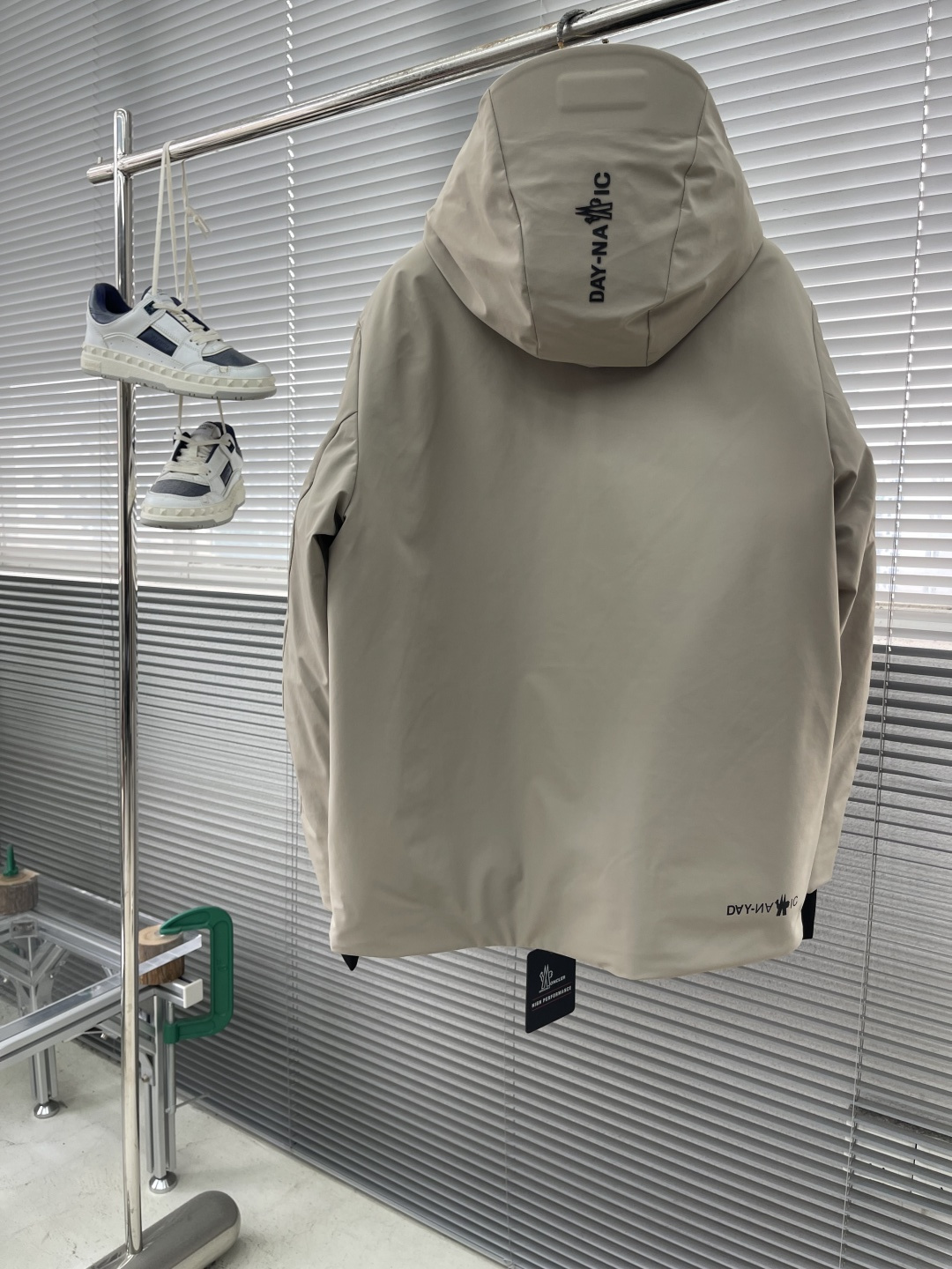 -2025秋冬新款Mon Grenble系列男士压胶滑雪羽绒服. 彰显造型气质的不朽传奇.极致款的休闲户