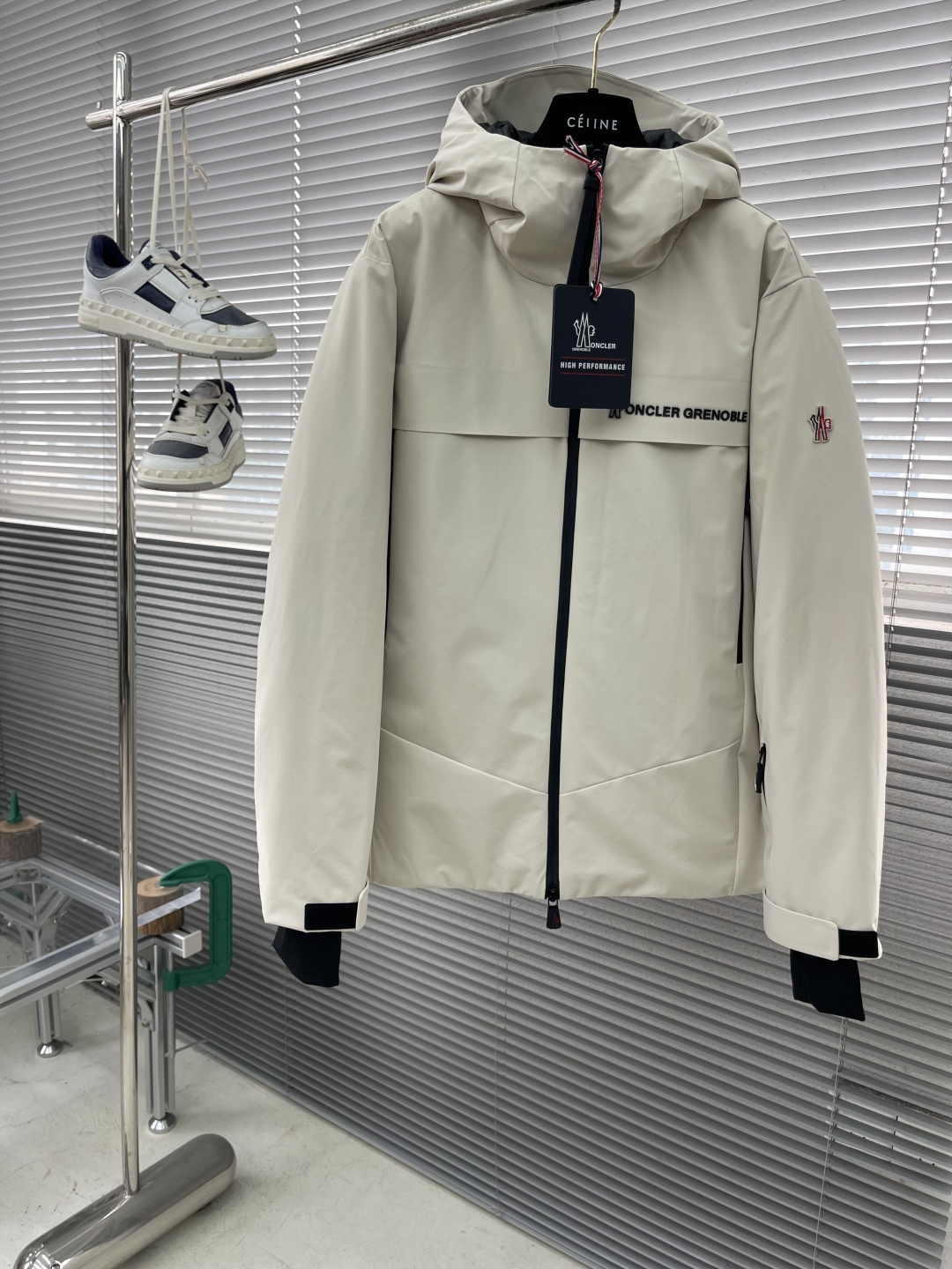 -2025秋冬新款Mon Grenble系列男士压胶滑雪羽绒服. 彰显造型气质的不朽传奇.极致款的休闲户