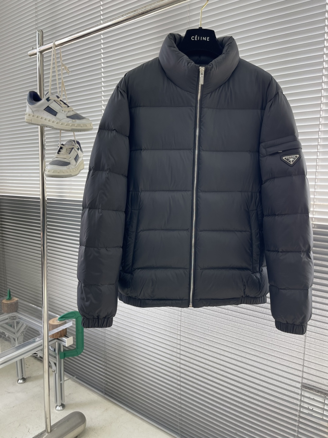 -PRAD 25Fw秋冬新款羽绒服 选用进口面料 充绒量十足 定制五金 简约时尚 适配商务、休闲等多种场