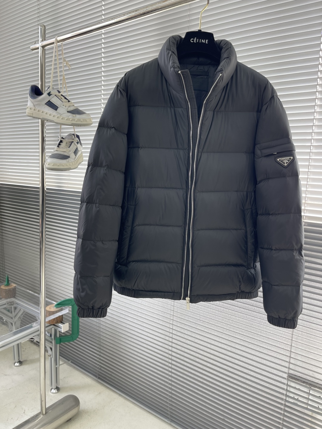 -PRAD 25Fw秋冬新款羽绒服 选用进口面料 充绒量十足 定制五金 简约时尚 适配商务、休闲等多种场