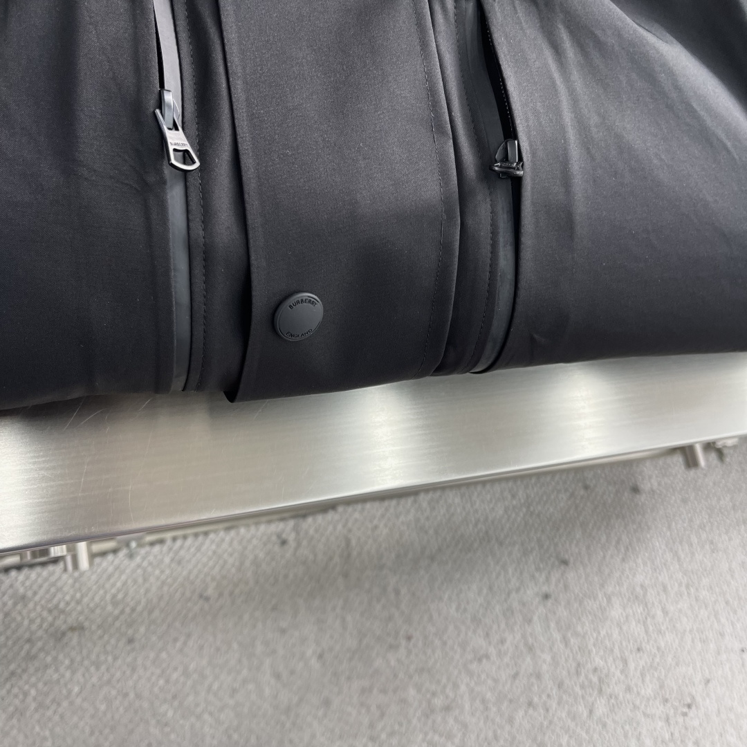 -BBR 2025秋冬🆕代工厂出口级别订单货品.品相完美.2024秋冬Mon*ler Grenble压胶