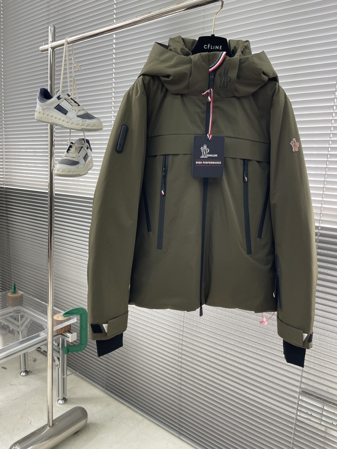 -mon 2025秋冬🆕代工厂出口级别订单货品.品相完美.秋冬Mon*ler Grenble压胶滑雪羽绒