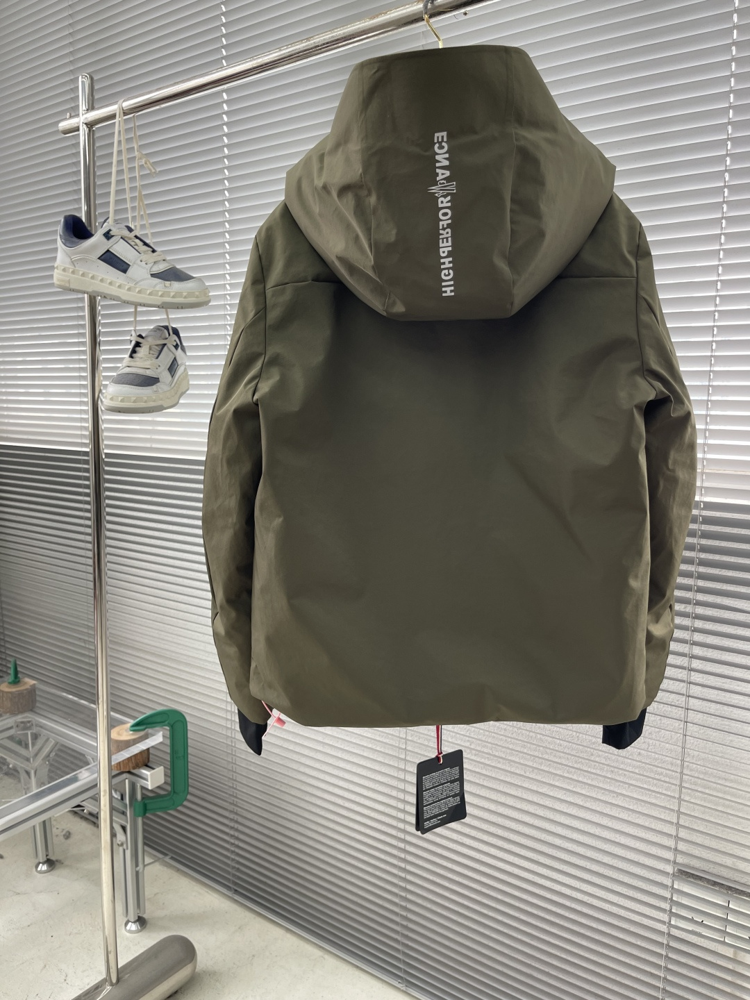 -mon 2025秋冬🆕代工厂出口级别订单货品.品相完美.秋冬Mon*ler Grenble压胶滑雪羽绒