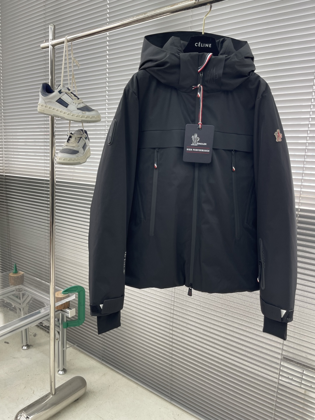 -mon 2025秋冬🆕代工厂出口级别订单货品.品相完美.秋冬Mon*ler Grenble压胶滑雪羽绒