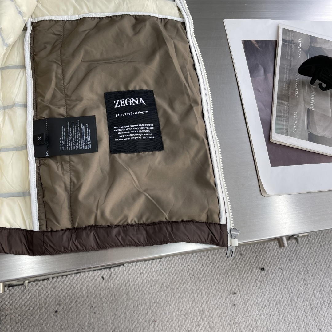 -Z ZEGN 25年冬装新款冲锋衣羽绒服非常期待的一款来袭！高性能面料，轻盈透气又能兼备防风防水！无缝