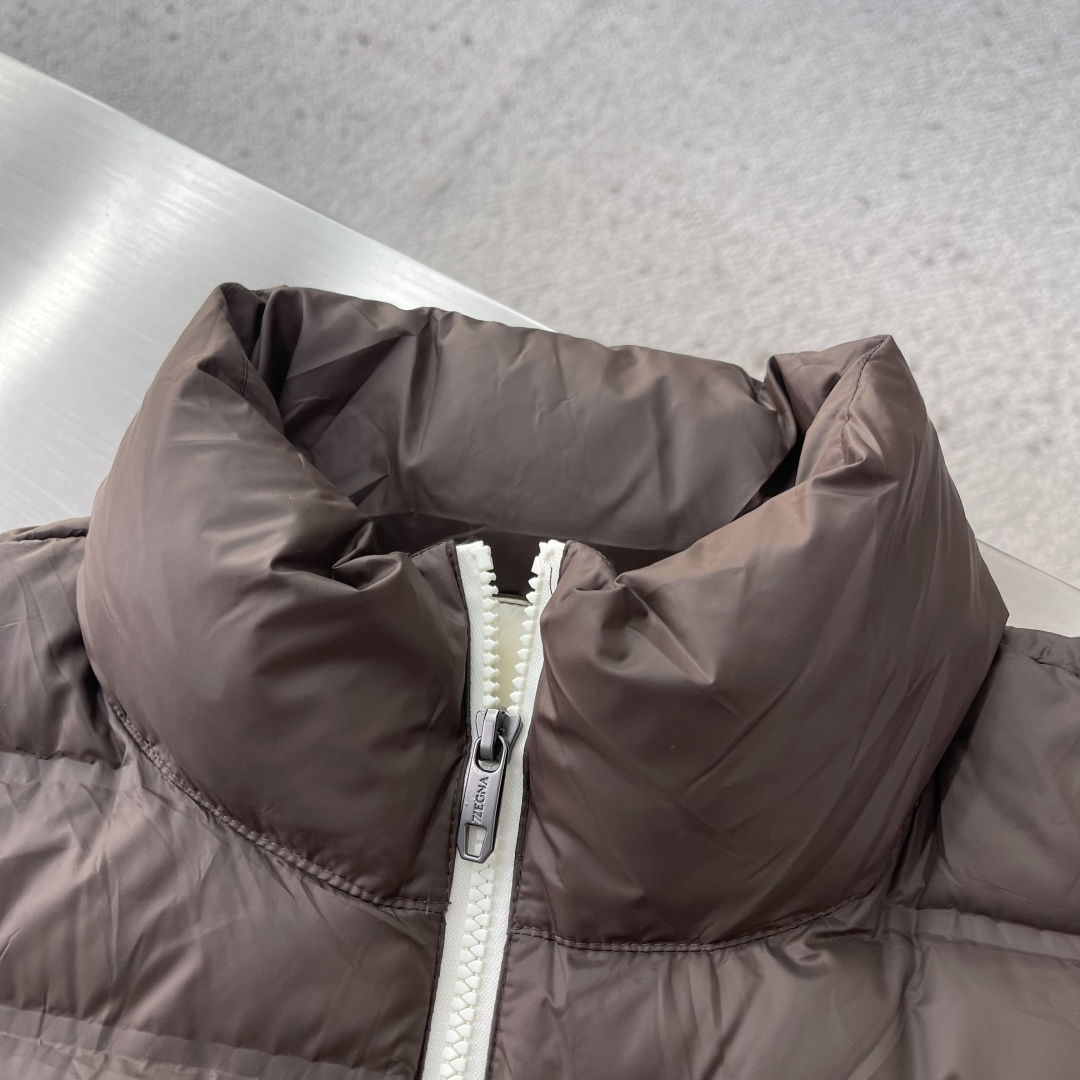 -Z ZEGN 25年冬装新款冲锋衣羽绒服非常期待的一款来袭！高性能面料，轻盈透气又能兼备防风防水！无缝