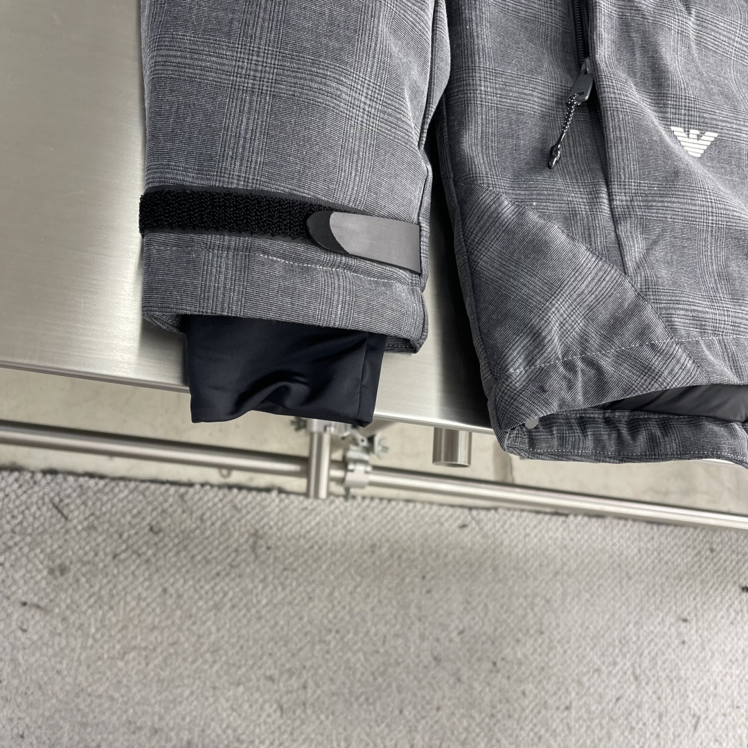 -EA 阿玛泥 25年冬装新款羽绒服简约时尚通勤羽绒服 顶级进口锦纶面料 质感很轻柔 超级好版型 上身超