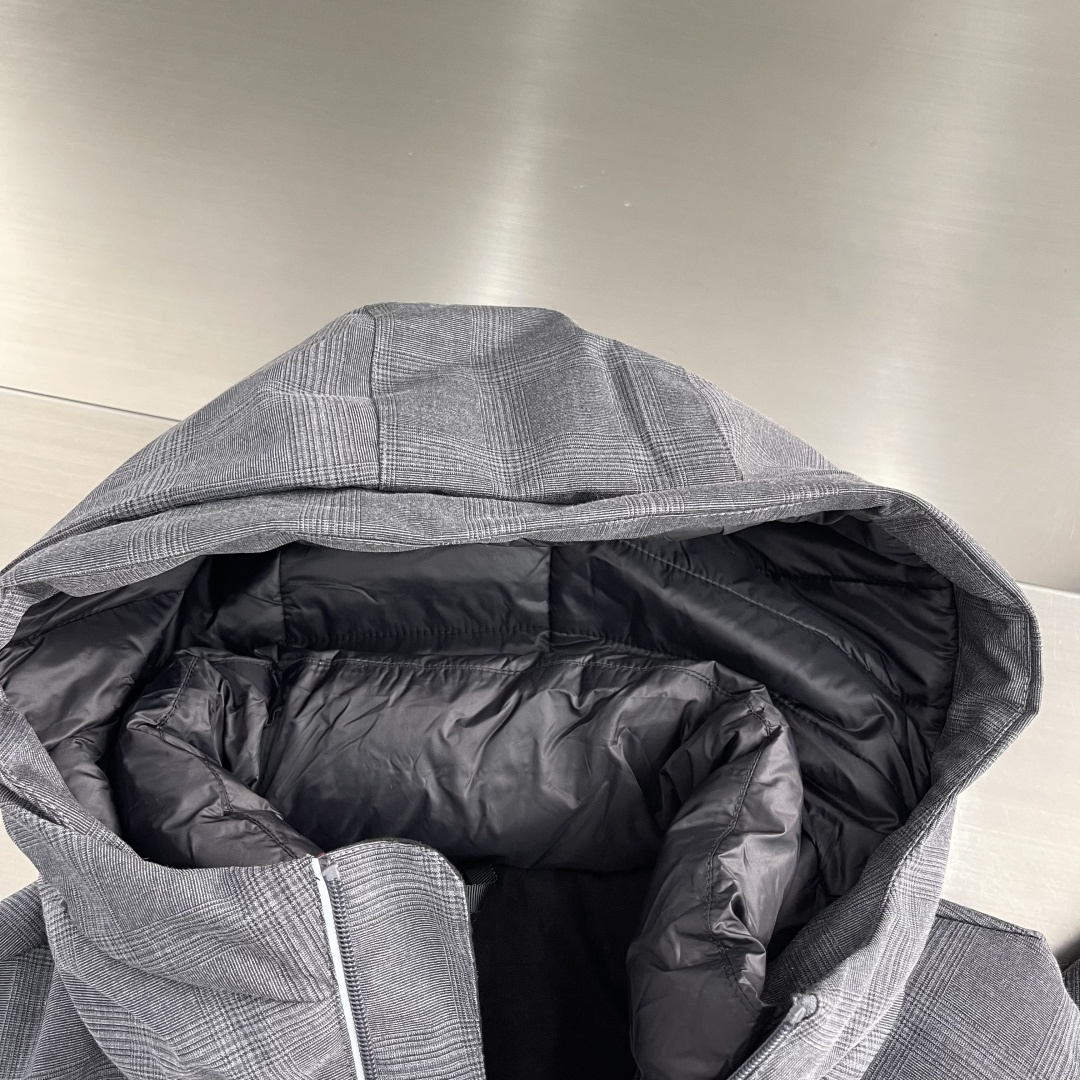 -EA 阿玛泥 25年冬装新款羽绒服简约时尚通勤羽绒服 顶级进口锦纶面料 质感很轻柔 超级好版型 上身超