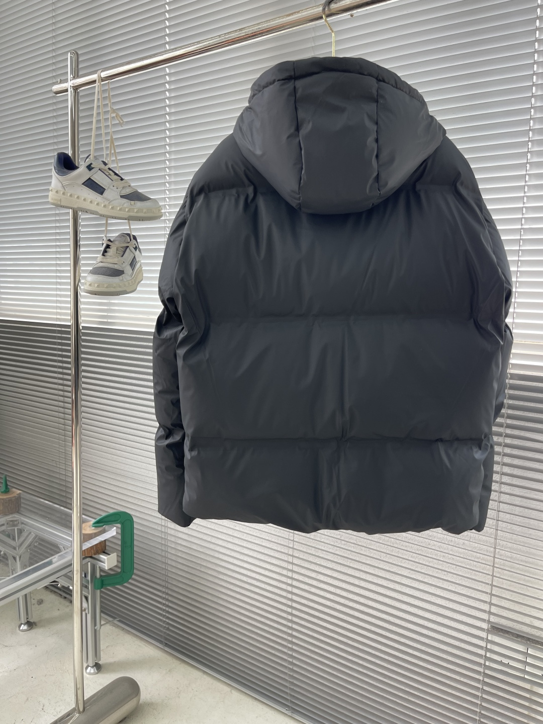 -BBR 2025秋冬新款 连帽压胶面包款羽绒服 男女情侣款 冬日御寒美学 蓝标奢牌细节的仪式感」 一抹