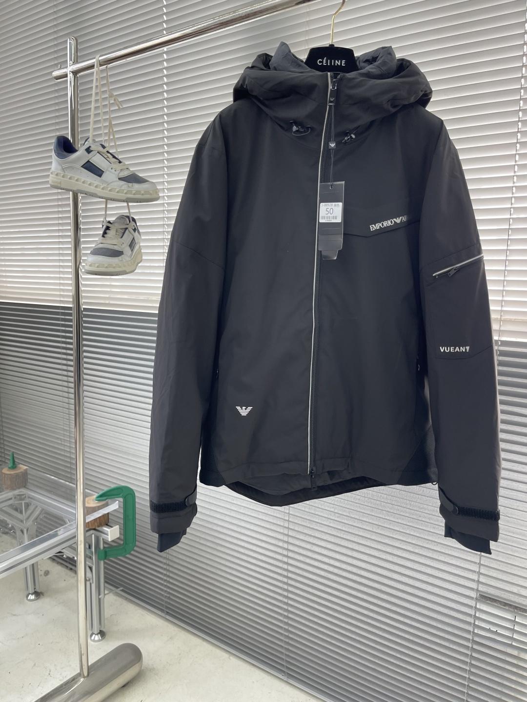 -EA 阿玛泥 25年冬装新款羽绒服简约时尚通勤羽绒服 顶级进口锦纶面料 质感很轻柔 超级好版型 上身超