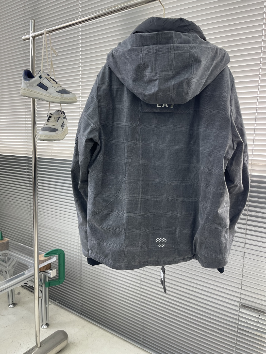 -EA 阿玛泥 25年冬装新款羽绒服简约时尚通勤羽绒服 顶级进口锦纶面料 质感很轻柔 超级好版型 上身超