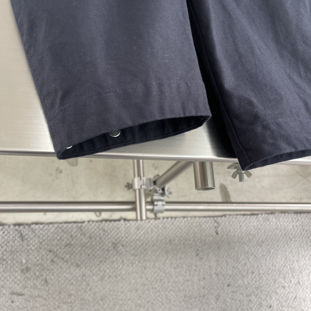 -Stone Island 复杂的工艺，考究的细节。井字纹日本产户外棉布…同步最新工装系Stone 石头