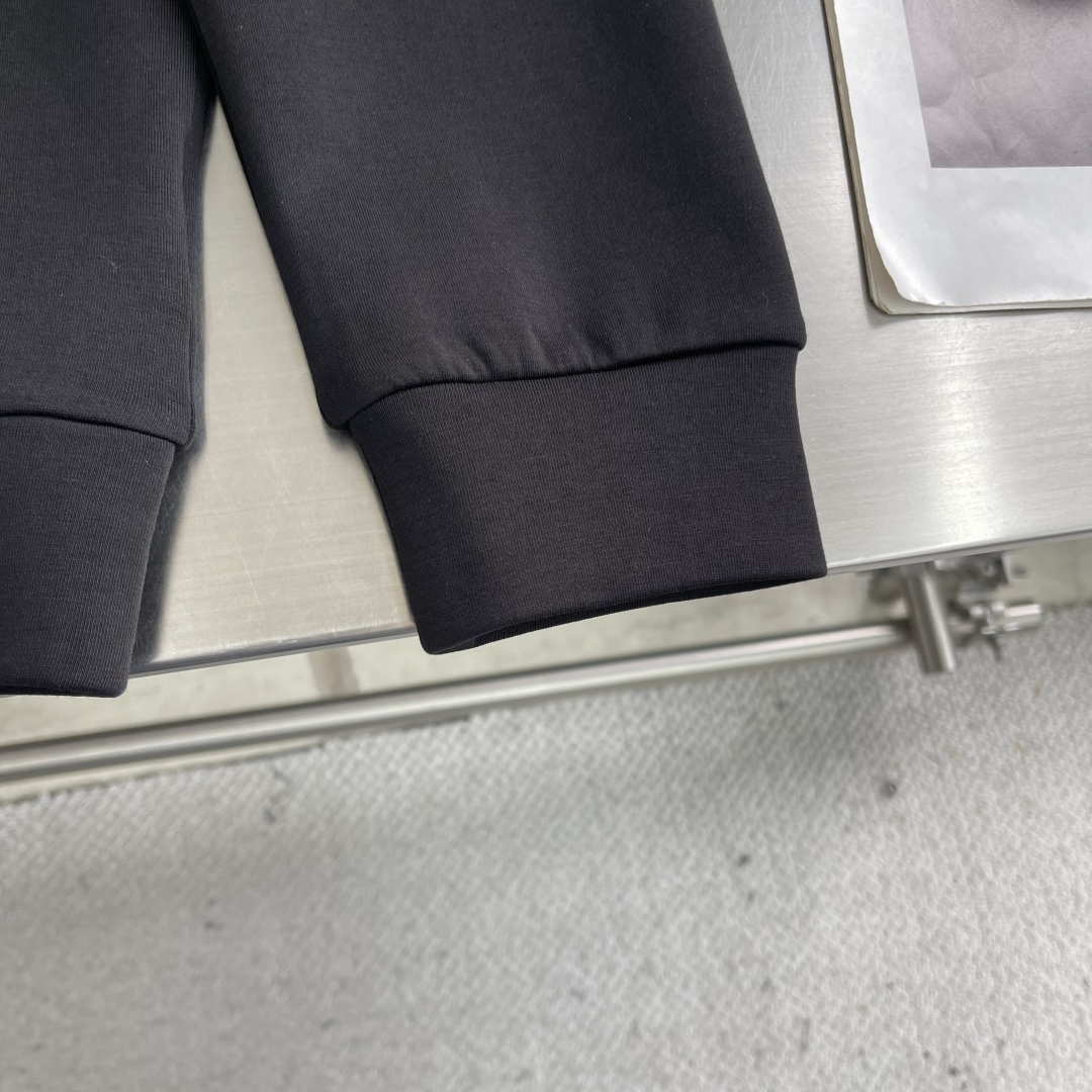 -Dio 黑色反光印花卫衣材质 羊毛莫代尔尺码：48-56 48 50 52 54 56衣长63 65 