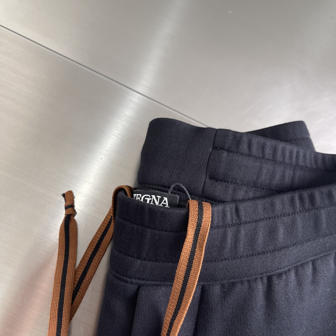 -Z ZEGN 抽绳休闲裤时尚系列，独特设计，抽绳休闲长裤订纱开始订染和订纺。国内某大厂出口日本 和供应