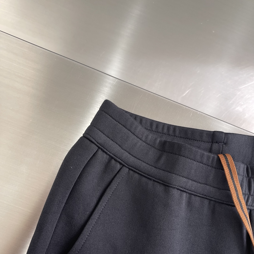 -Z ZEGN 抽绳休闲裤时尚系列，独特设计，抽绳休闲长裤订纱开始订染和订纺。国内某大厂出口日本 和供应