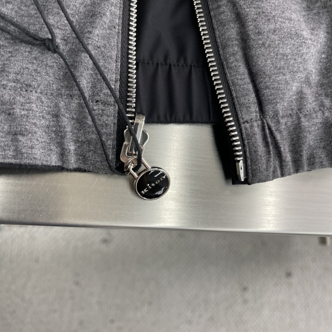 -Kiton 拉链双面穿立领外套材质 面料 聚酯纤维 里料 羊绒 聚酯纤维尺码：48-56 48胸围11