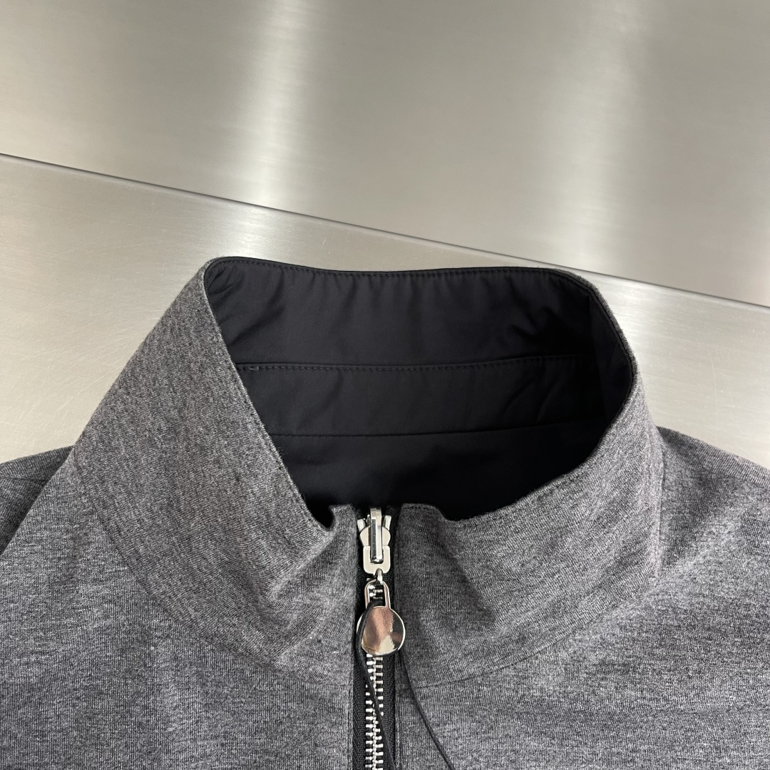 -Kiton 拉链双面穿立领外套材质 面料 聚酯纤维 里料 羊绒 聚酯纤维尺码：48-56 48胸围11