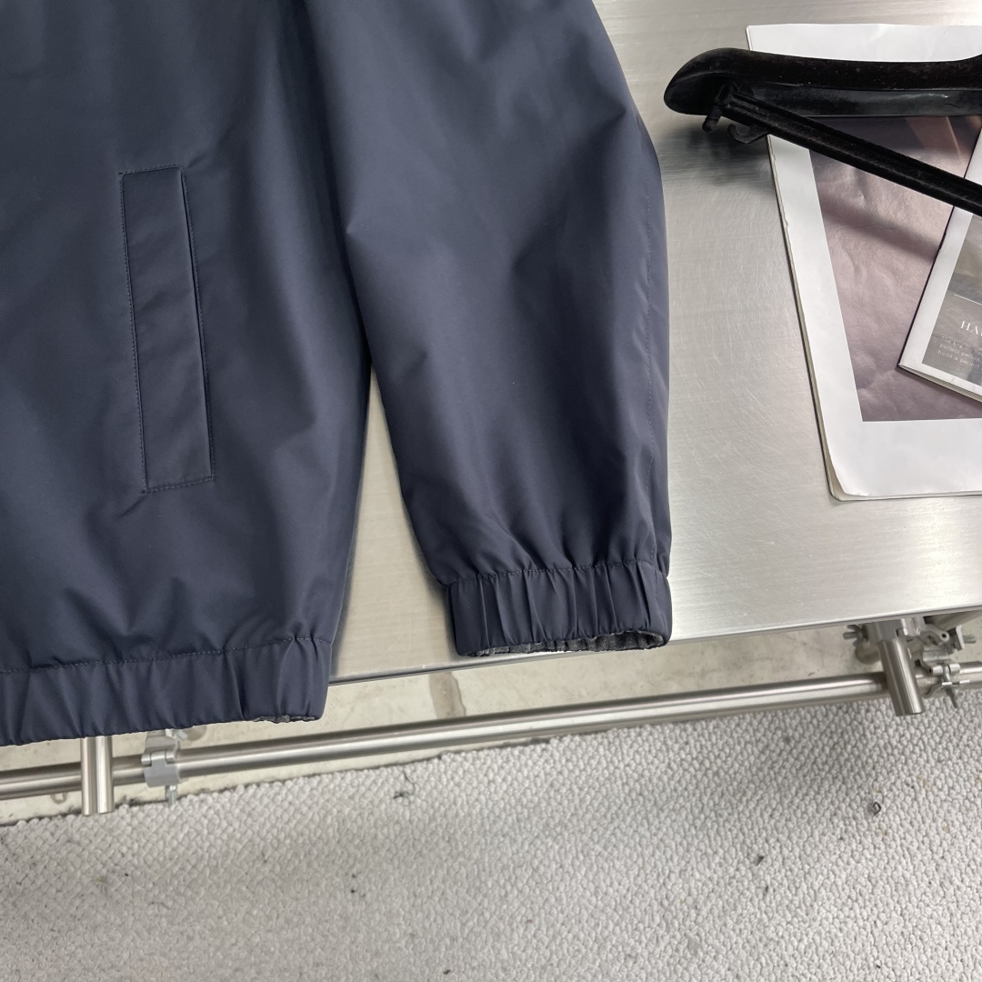 -Kiton 拉链双面穿立领外套材质 面料 聚酯纤维 里料 羊绒 聚酯纤维尺码：48-56 48胸围11