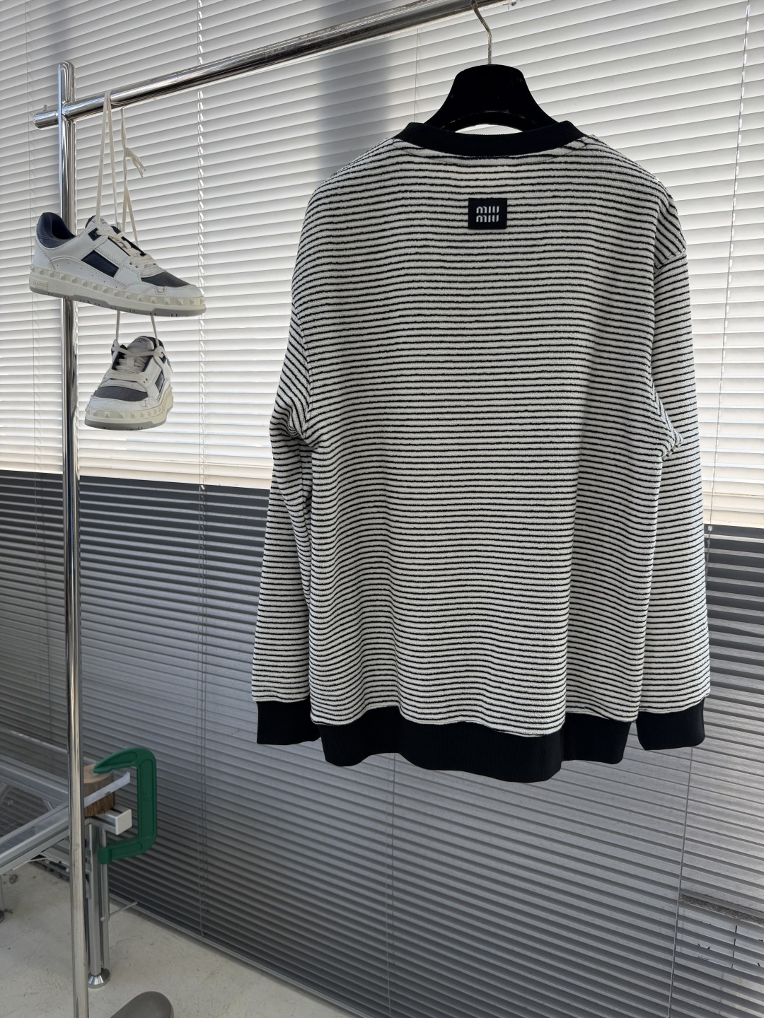 -miu miu 2025秋冬新款条纹长袖 爆款定制纯棉面料 重工洗水，面料舒适🈶️质感 码数：S-XX