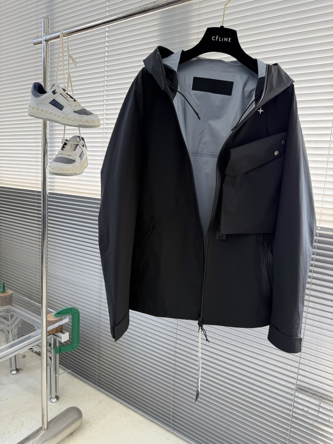 -Stone Island 日本东丽专利防水纤维可拆卸口袋全压胶连帽冲锋衣岛家的高端支线Stellina