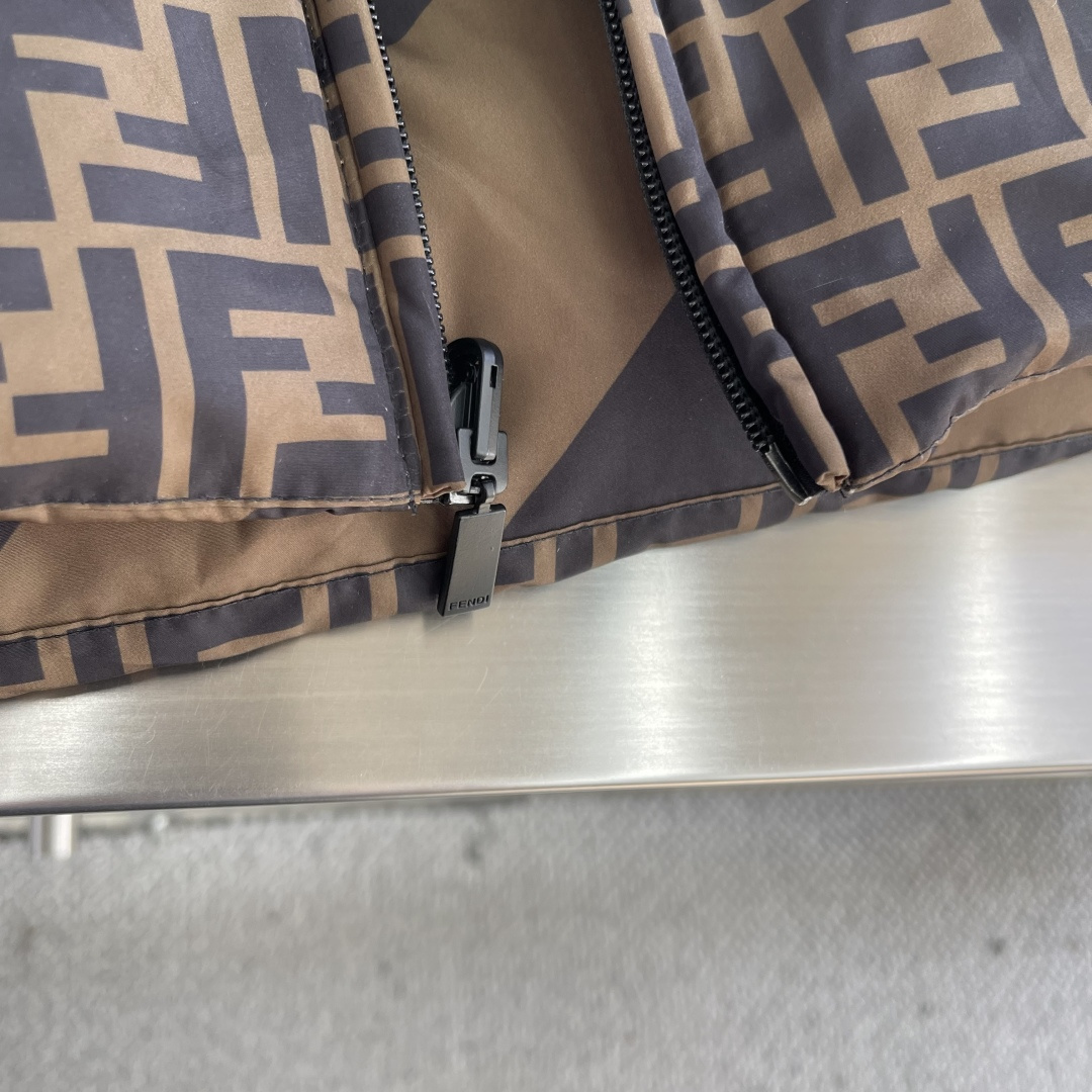 -FEND 双面穿连帽羽绒服定制凝彩高密压光锦纶 使用新国标90白鸭绒(欢迎检测) 冲绒量十足 保暖十足