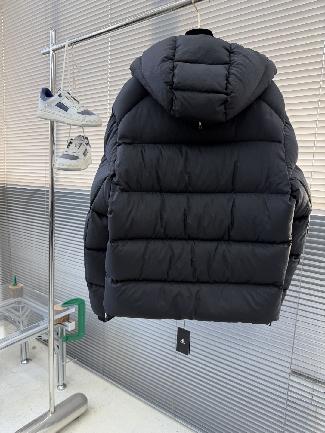 -凯乐石（KAILAS） 硬核GT500。采用锦纶（尼龙）面料：100D高密度尼龙塔夫绸（Nylon T