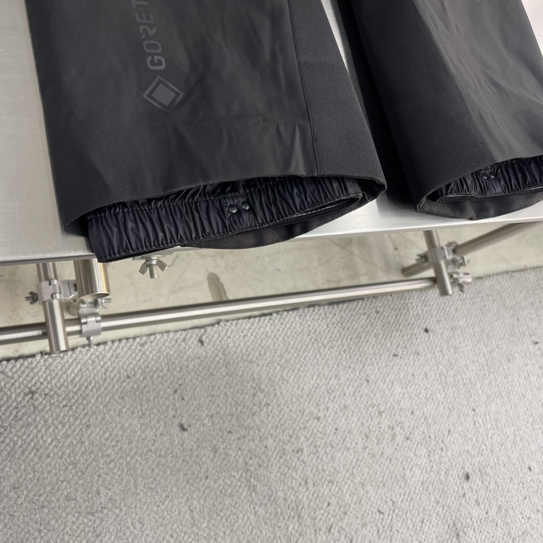 -MONCLER GRENOBLE 女士新款 滑雪系列 户外运动裤 码数：0/1/2 腰围。  86。	90。	92 臀