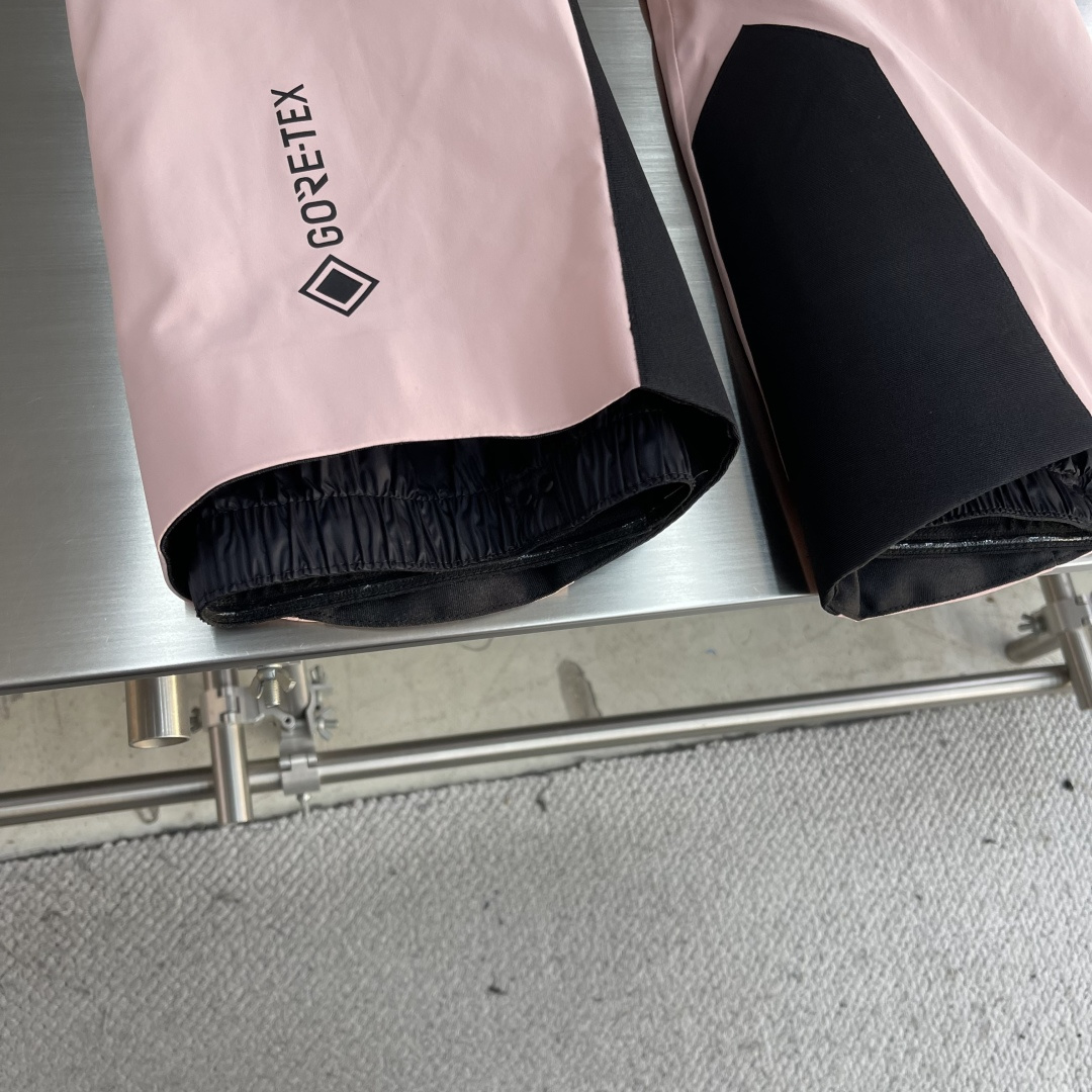 -MONCLER GRENOBLE 女士新款 滑雪系列 户外运动裤 码数：0/1/2 腰围。  86。	90。	92 臀